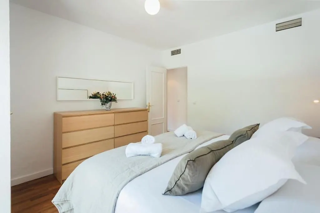 O&L Murillo Bright Apartment - Terrace & Parking Seville 0*,  Spain