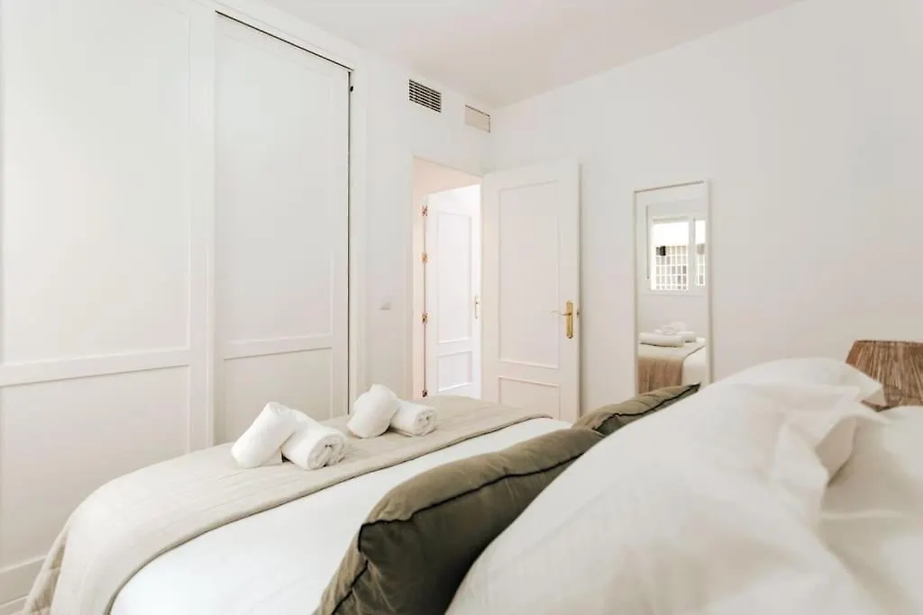 O&L Murillo Bright Apartment - Terrace & Parking Seville Spain